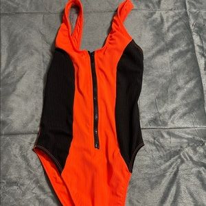 Zipper one piece swimwear